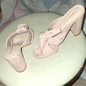 575's Collection Mint Pink Suede Women's Heels